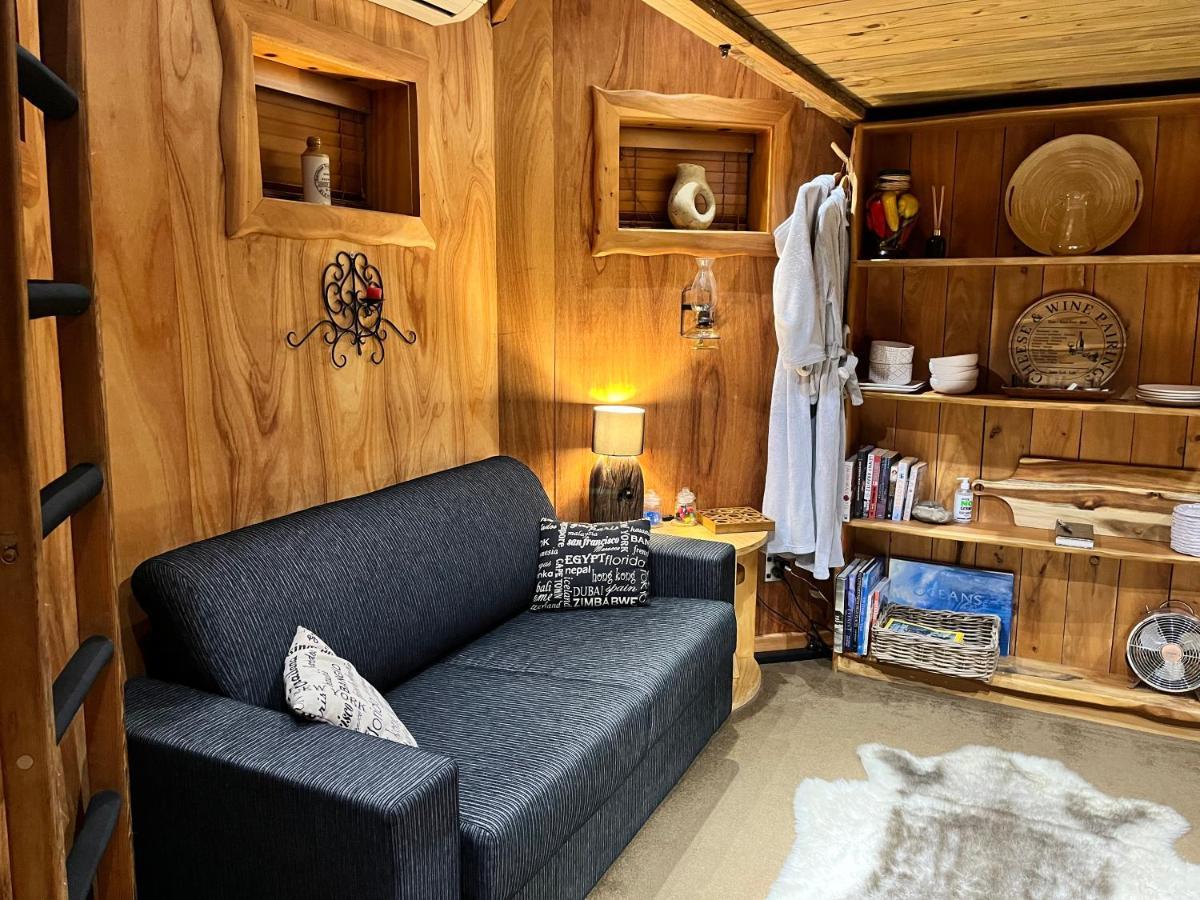 Cheviot Tree House Lodge Bed & Breakfast מראה חיצוני תמונה