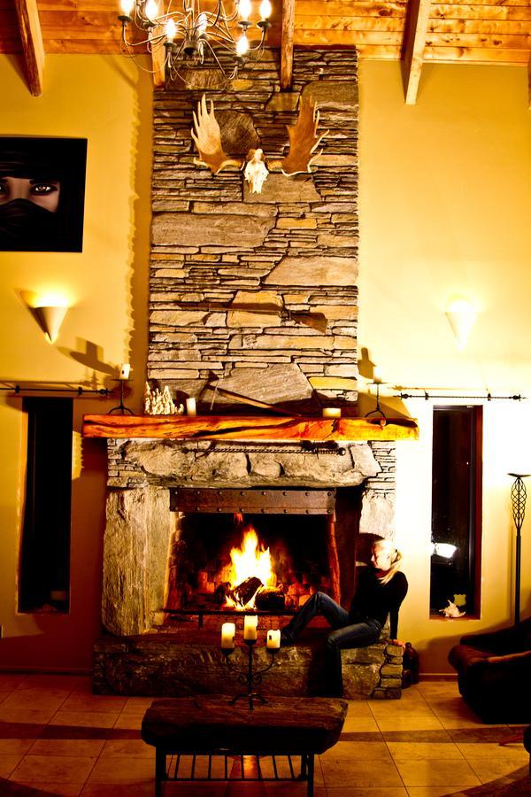 Cheviot Tree House Lodge Bed & Breakfast מראה חיצוני תמונה