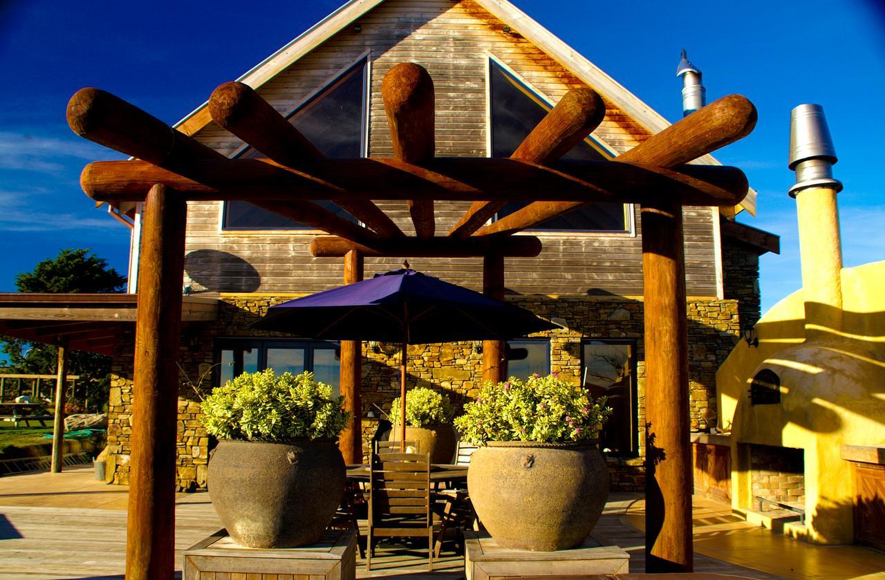 Cheviot Tree House Lodge Bed & Breakfast מראה חיצוני תמונה