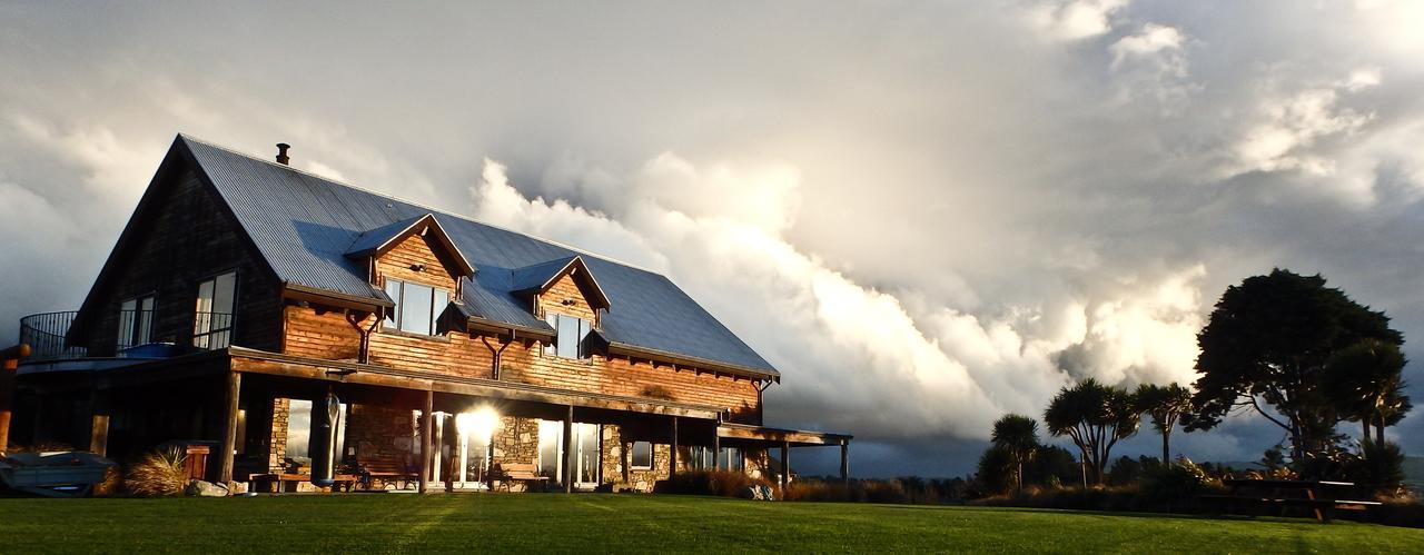 Cheviot Tree House Lodge Bed & Breakfast מראה חיצוני תמונה
