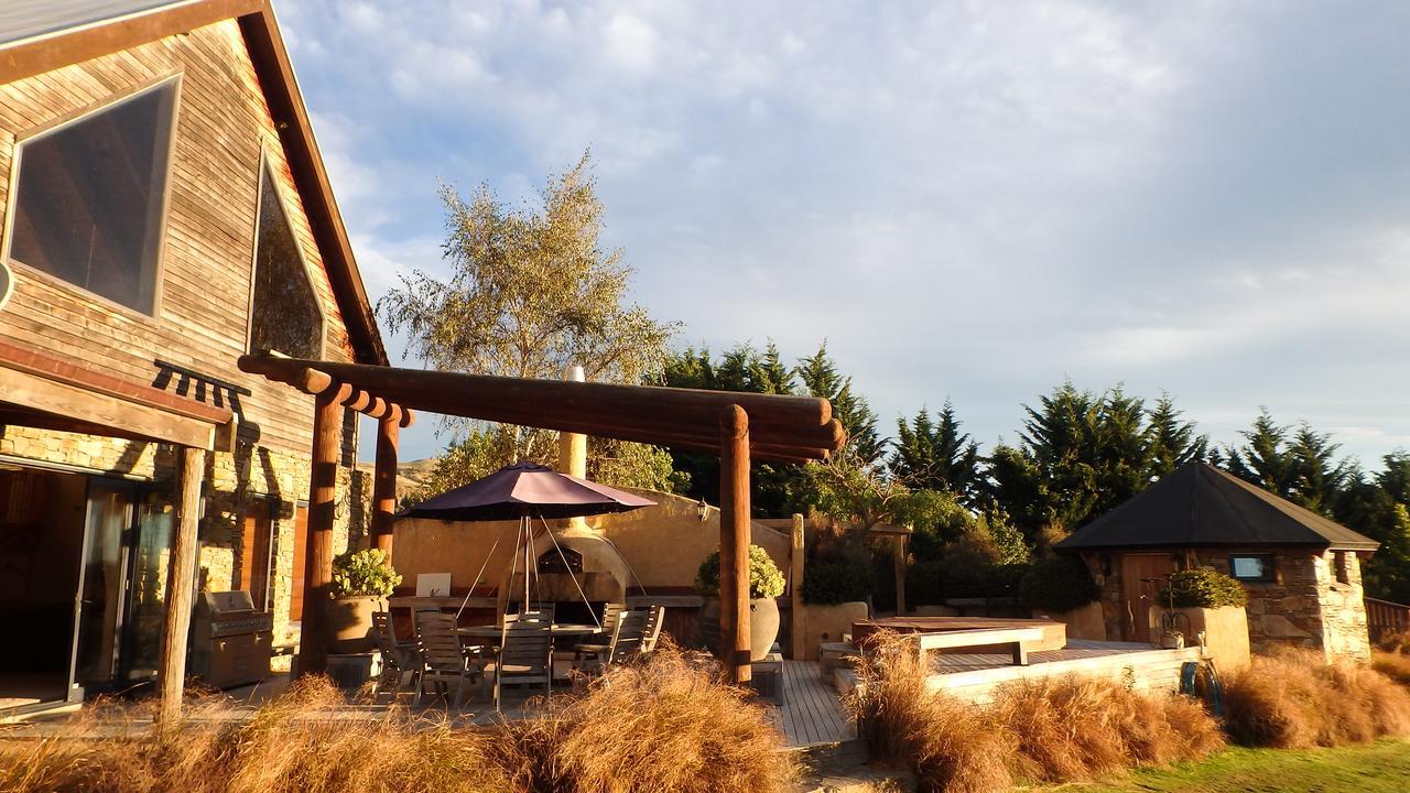 Cheviot Tree House Lodge Bed & Breakfast מראה חיצוני תמונה